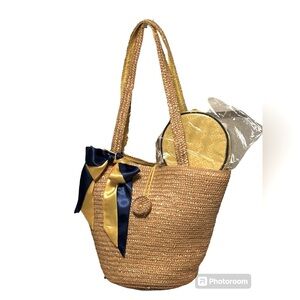 🍀Aragon de Givenchy straw tote & cosmetic pouch
